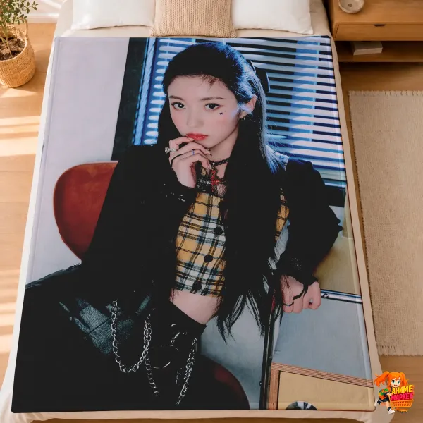 Плед с принтом k-pop Kep1er Плед с принтом k-pop Kep1er