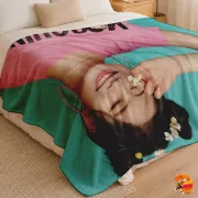 Плед с принтом k-pop TWICE