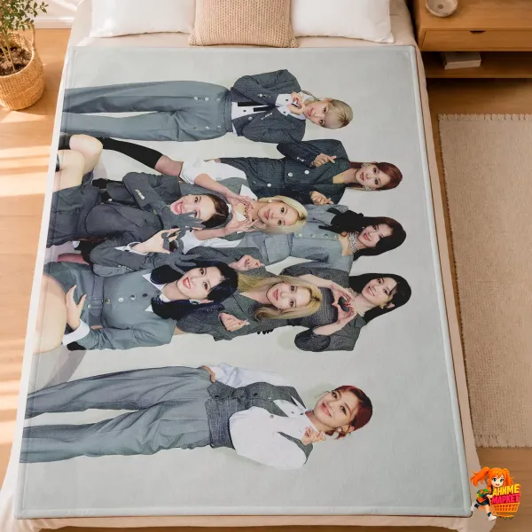 Плед с принтом k-pop TWICE Плед с принтом k-pop TWICE