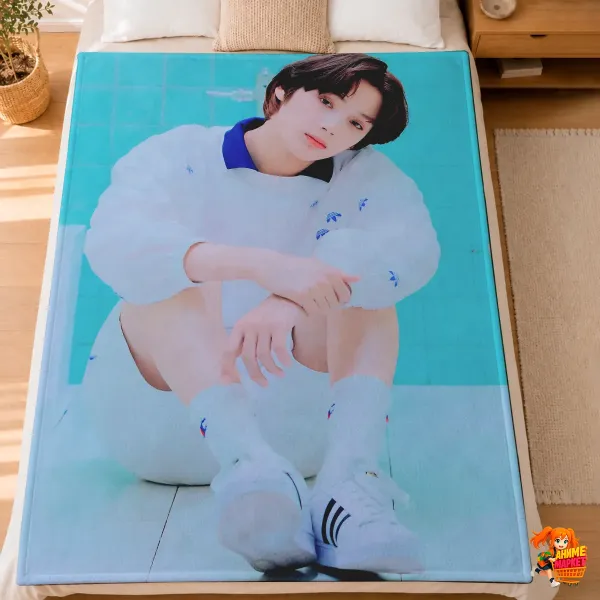 Плед с принтом k-pop TXT Плед с принтом k-pop TXT