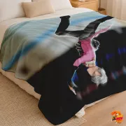 Плед с принтом Юри на льду